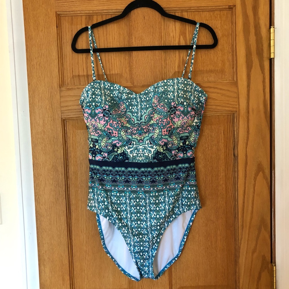 Kenneth Cole Reaction One-Piece Bathing Suit